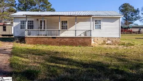 288 Watson St, Laurens, SC 29360
