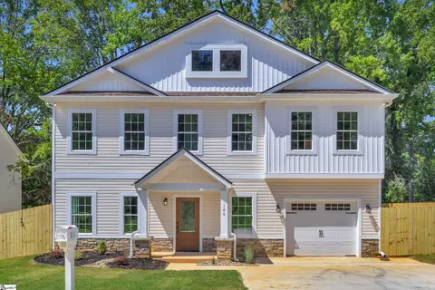 180 W Griffith St, Woodruff, SC 29388