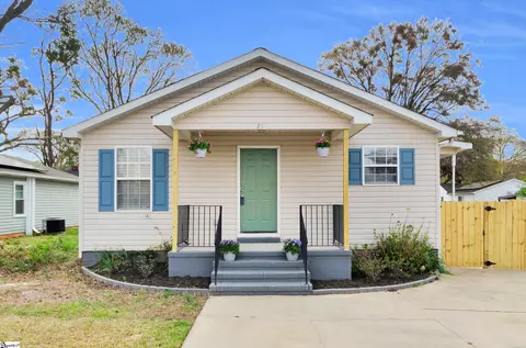 29 Landwood Ave, Greenville, SC 29607