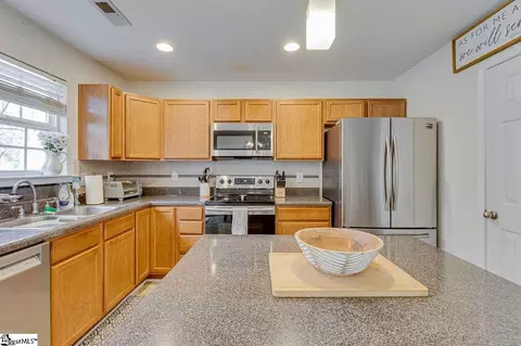 Kitchen - 720 White Cloud Dr, Lyman, SC 29365 photo 3 of 4
