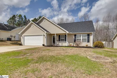 Exterior - 720 White Cloud Dr, Lyman, SC 29365 photo 3 of 8