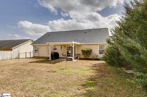 Exterior - 720 White Cloud Dr, Lyman, SC 29365 photo 6 of 8