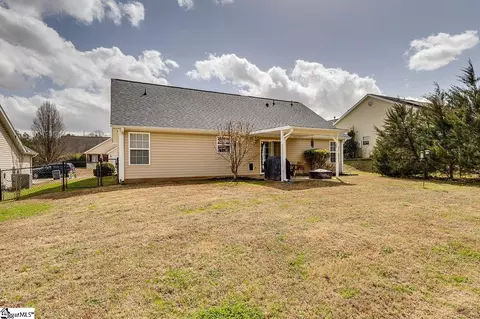 Exterior - 720 White Cloud Dr, Lyman, SC 29365 photo 7 of 8