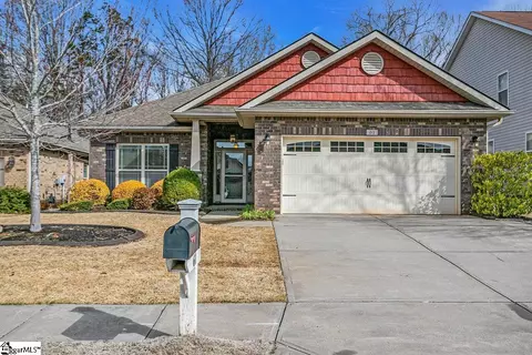 61 Border Ave, Simpsonville, SC 29680 photo 1