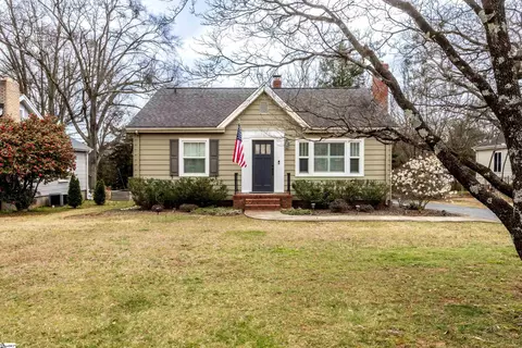 30 Simmons Ave, Greenville, SC 29607