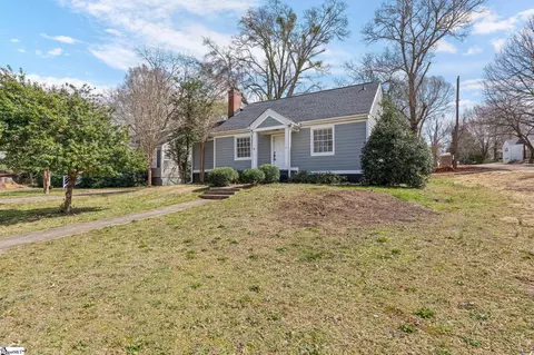 125 Cammer Ave, Greenville, SC 29605