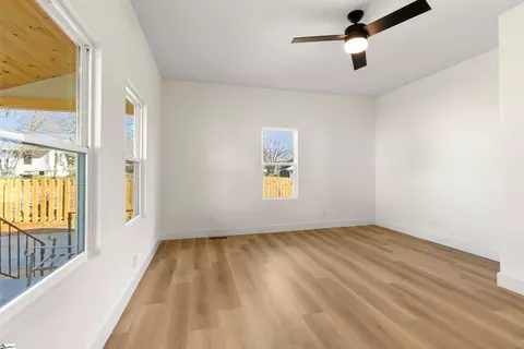 6 10th St, Greer, SC 29651 photo 18