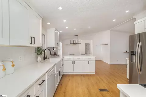 3639 Pennington Rd, Greer, SC 29651 photo 12