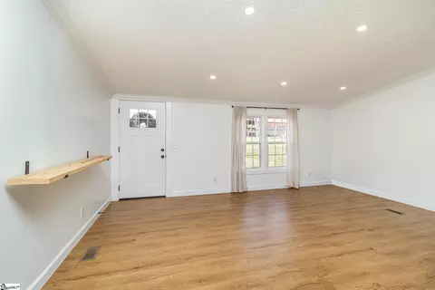 3639 Pennington Rd, Greer, SC 29651 photo 6