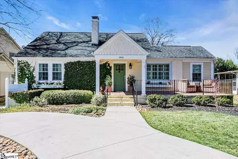 1805 N Main St, Greenville, SC 29609