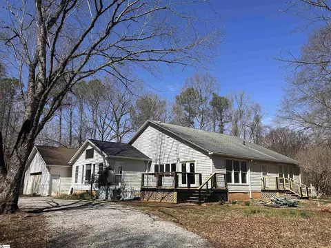 7443 Lisbon Rd, Mountville, SC 29370