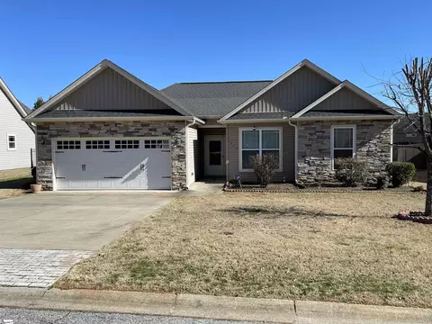 1016 Blythwood Dr, Piedmont, SC 29673