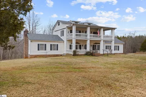 35 E Darby Rd, Taylors, SC 29687