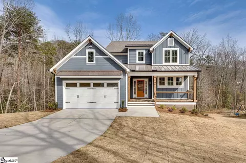 106 Phillips Ave, Greenville, SC 29609