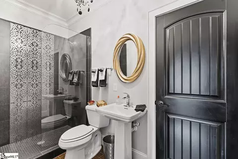 Bath - 4 Chilton Pl, Greer, SC 29650 photo 1 of 5