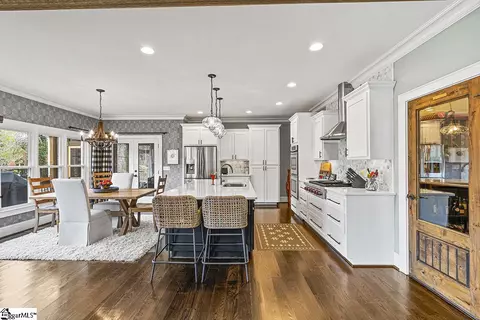Kitchen - 4 Chilton Pl, Greer, SC 29650 photo 3 of 3