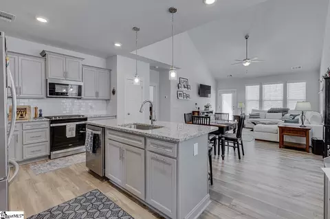 Kitchen - 236 Rosecroft Dr, Easley, SC 29642 photo 1 of 4