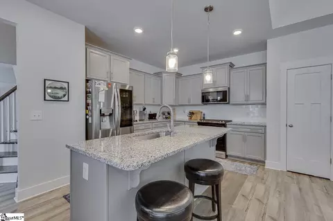 Kitchen - 236 Rosecroft Dr, Easley, SC 29642 photo 2 of 4