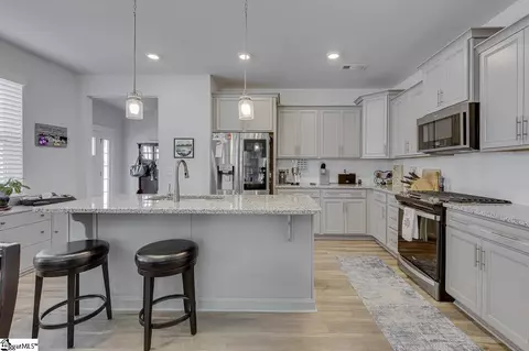 Kitchen - 236 Rosecroft Dr, Easley, SC 29642 photo 3 of 4