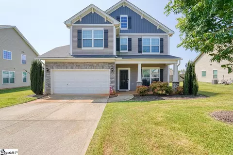 955 Rip Rap Dr, Boiling Springs, SC 29316