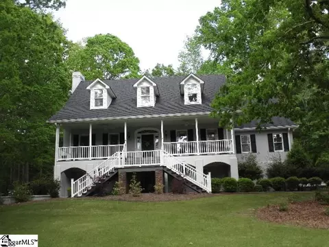 1 Parkview Ct, Laurens, SC 29360
