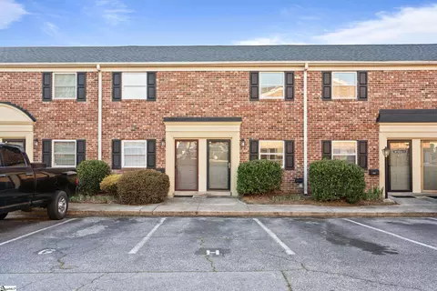 2530 E North St #13H, Greenville, SC 29615