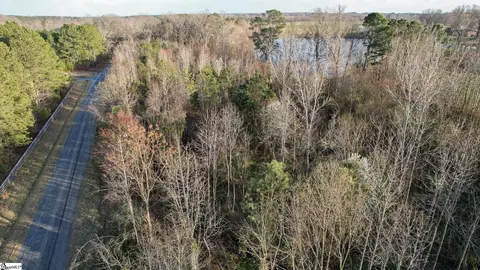 024 Hobby Ln, Kinards, SC 29355 photo 8