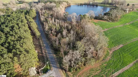 024 Hobby Ln, Kinards, SC 29355 photo 13