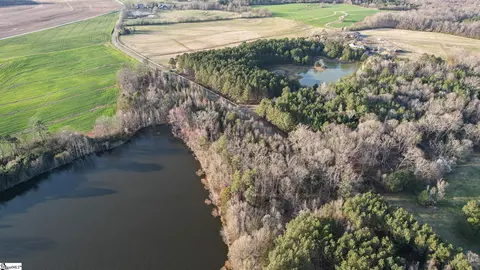 024 Hobby Ln, Kinards, SC 29355 photo 3