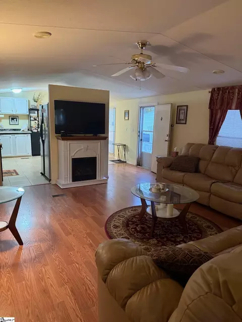 5 Hidden Pond Ct, Simpsonville, SC 29680 photo 3