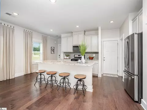 100 Outback Dr, Greer, SC 29650 photo 8