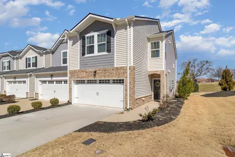 100 Outback Dr, Greer, SC 29650