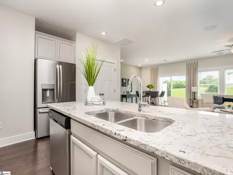 100 Outback Dr, Greer, SC 29650 photo 7