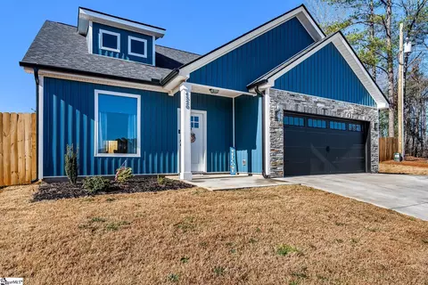 4520 Pine Ln, Anderson, SC 29621