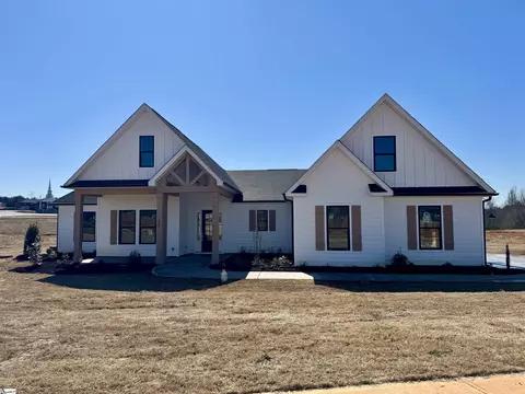 300 Ever Silvers Ln, Taylors, SC 29687