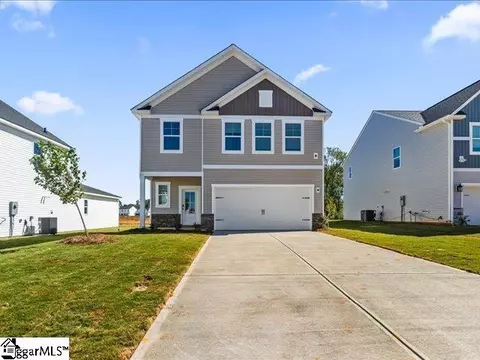 1114 Berry Patch Dr, Lyman, SC 29365