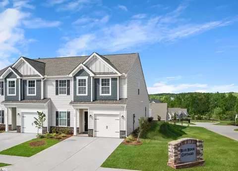 100 Paneer Ln, Taylors, SC 29687