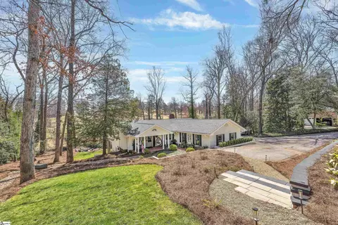 2 Rock Creek Ct, Greenville, SC 29605