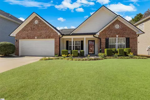 2 Old Tree Ct, Simpsonville, SC 29681