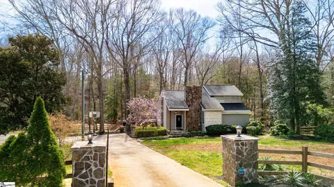 2106 Jonesville Rd, Simpsonville, SC 29681