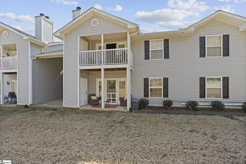 302 Pelham Square Way, Greer, SC 29650