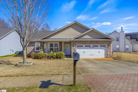 149 Midwood Rd, Travelers Rest, SC 29690