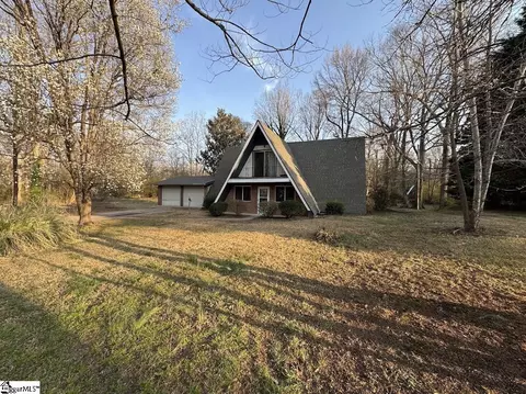 2 Brookwood Ct, Taylors, SC 29687