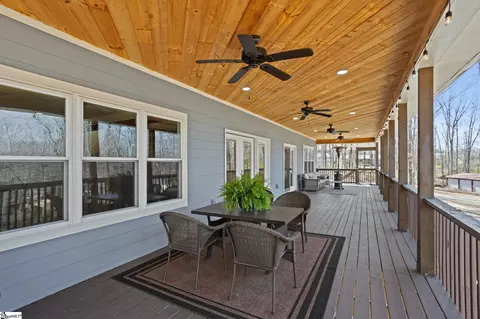 Exterior - 429 Hall Rd, Easley, SC 29642 photo 4 of 12