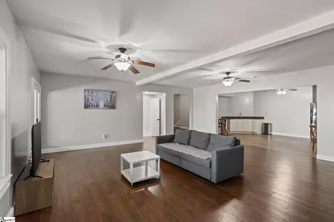 Living - 429 Hall Rd, Easley, SC 29642 photo 2 of 2