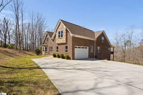 Exterior - 429 Hall Rd, Easley, SC 29642 photo 3 of 12