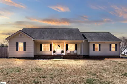 1 Beaver Brook Ct, Taylors, SC 29687