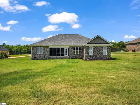 Exterior - 301 Robbins Rd, Chesnee, SC 29323 photo 7 of 9