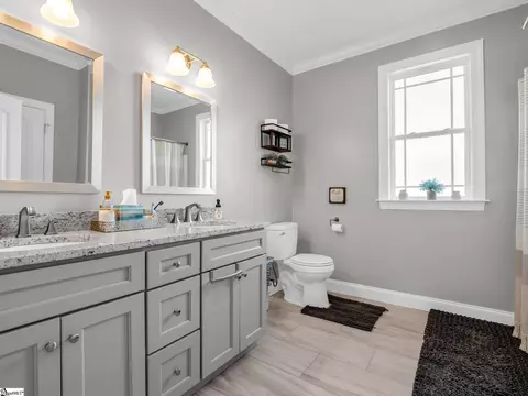 Bath - 301 Robbins Rd, Chesnee, SC 29323 photo 6 of 6