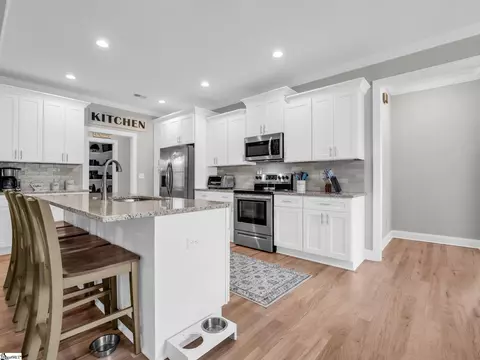 Kitchen - 301 Robbins Rd, Chesnee, SC 29323 photo 2 of 3